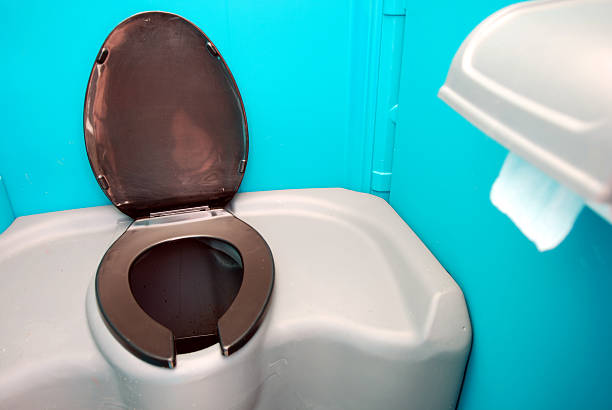 Best Luxury portable toilet rental  in Bath, MI